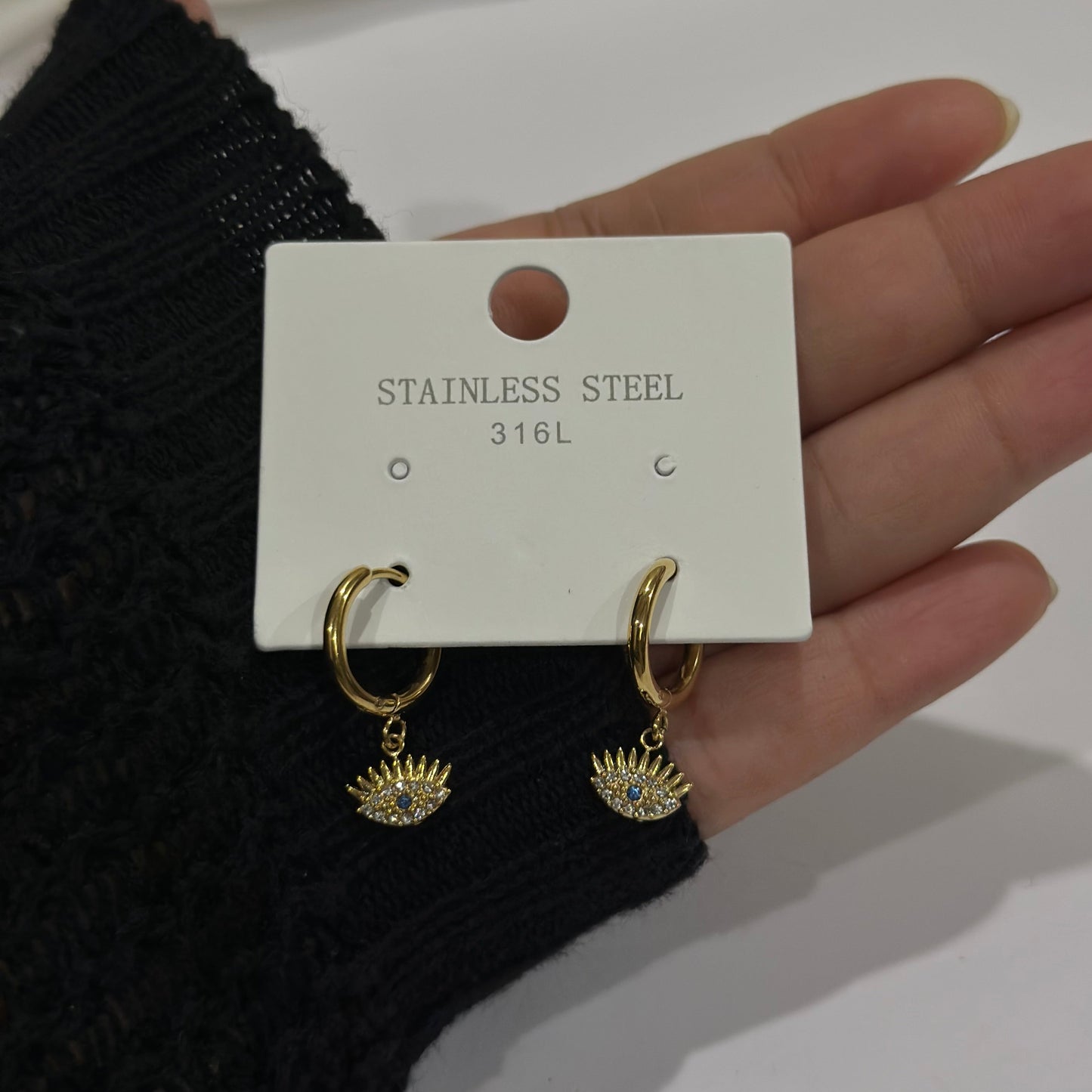 Evilia Hoops