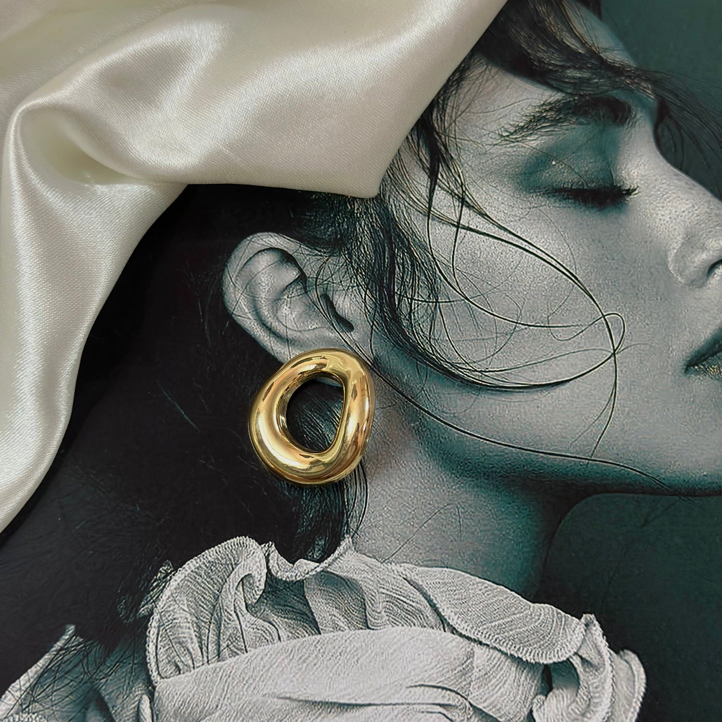 Bare Hoops