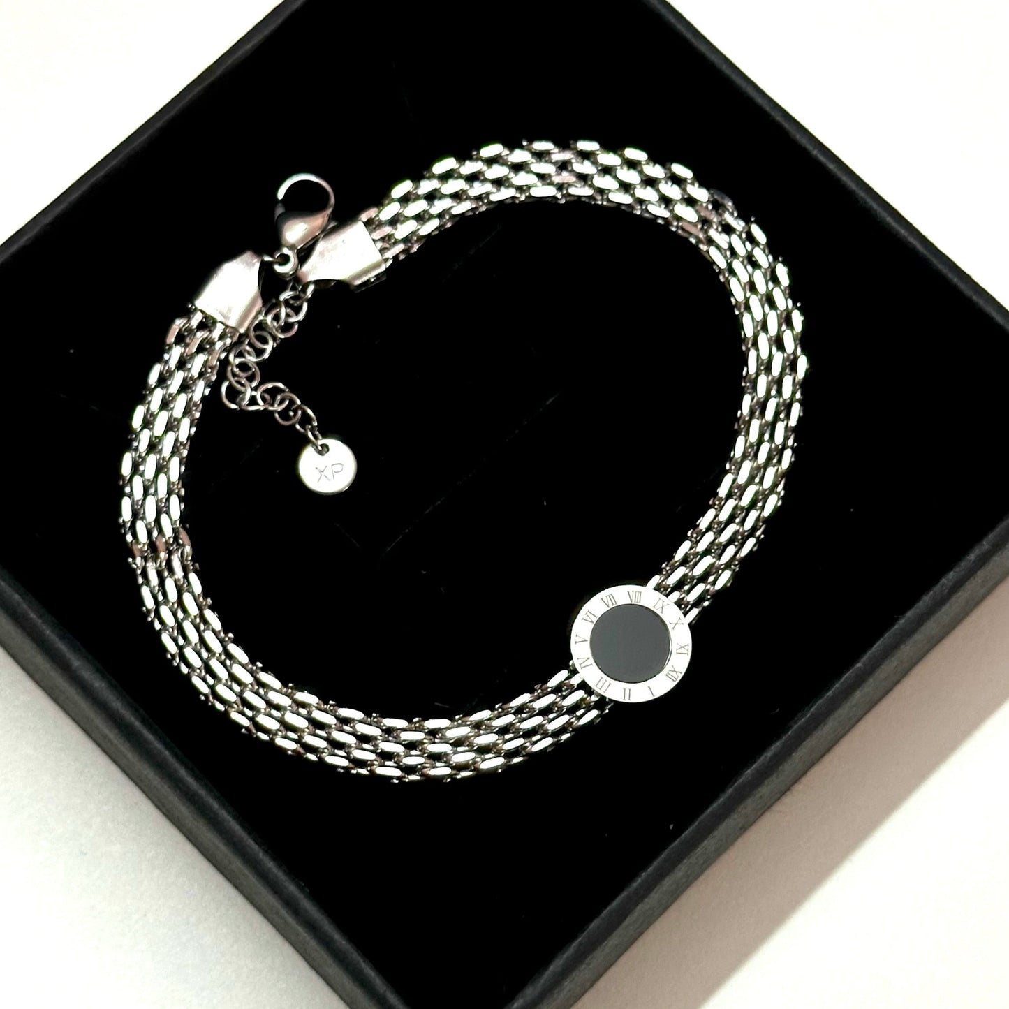 Roman bracelet