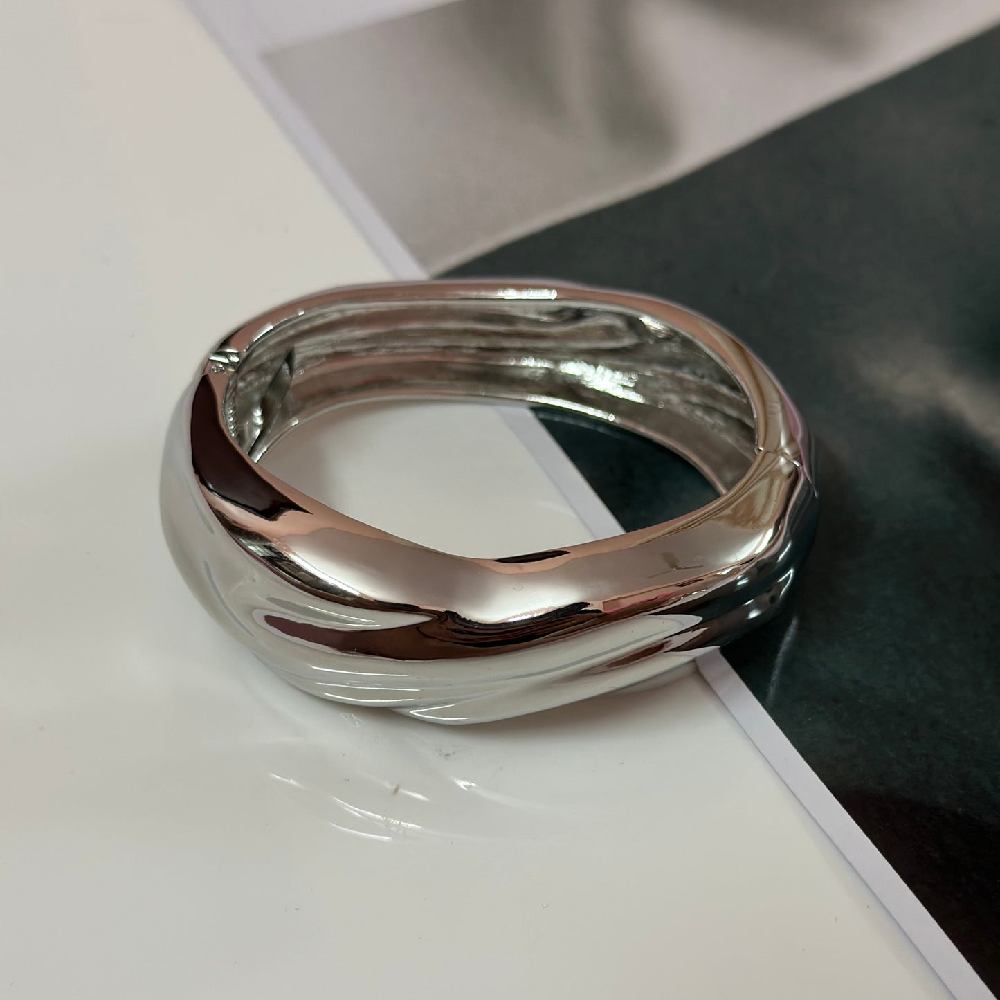 Wave Cuff {golden}