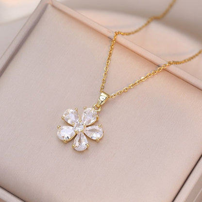 CRYSTAL FLORA NECKLACE